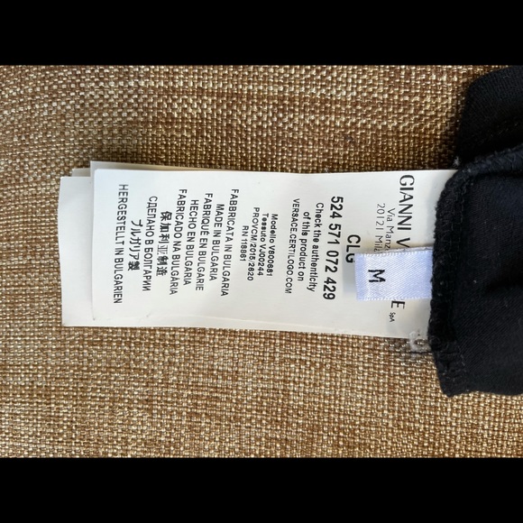 Versace tee - Picture 7 of 9